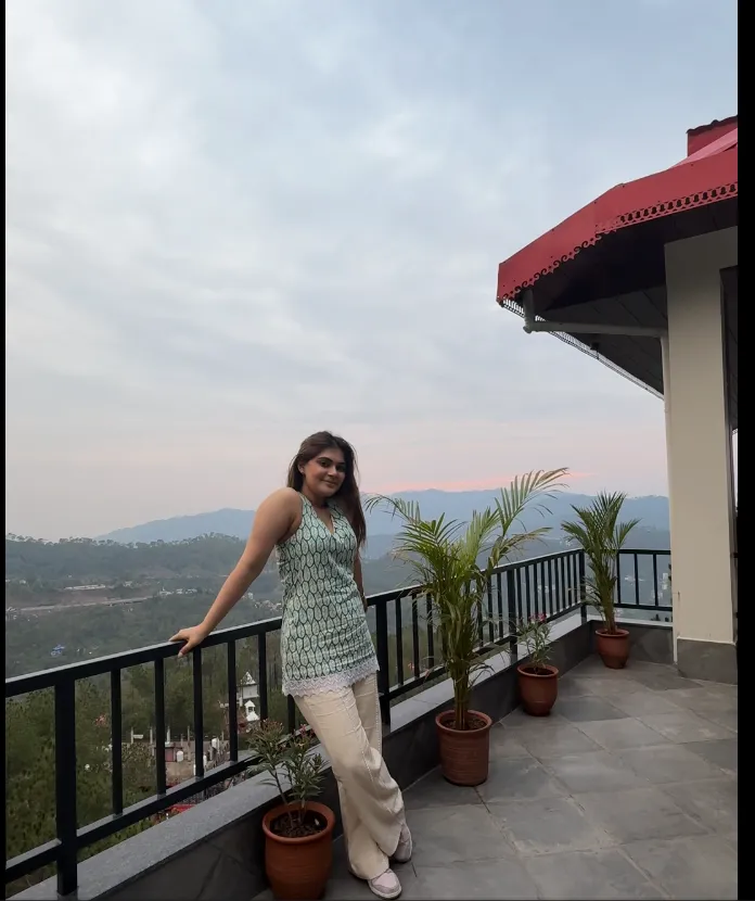 Saina Sekhri